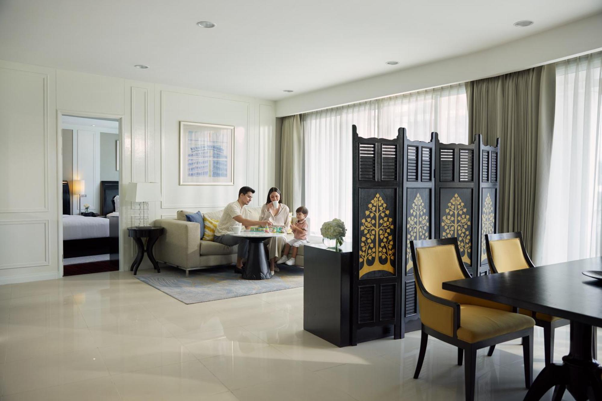 Dusit Ratchadamri, Khách sạn Bangkok