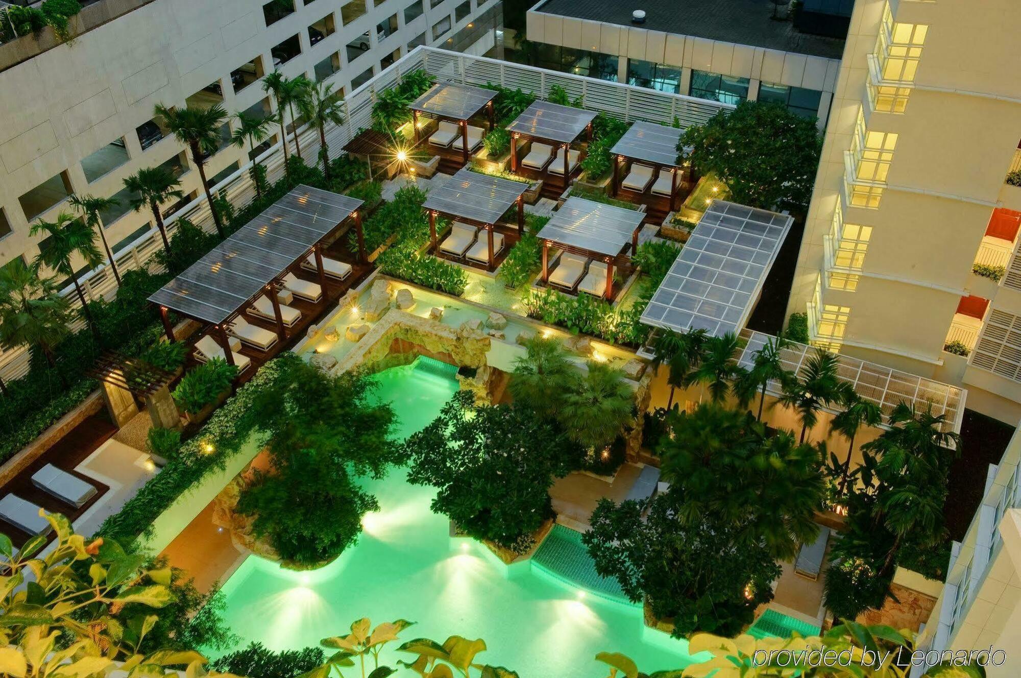 Dusit Ratchadamri, Khách sạn