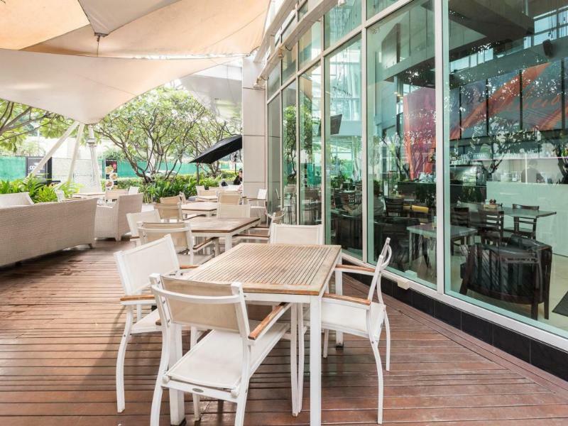 Khách sạn Dusit Ratchadamri, Bangkok